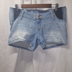 Isabel maternity jean shorts size 6